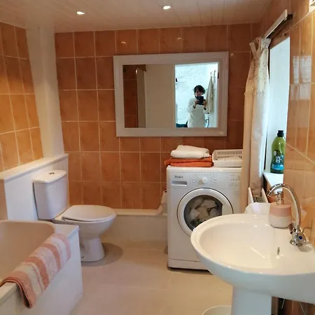 Holiday home Quaint Secluded Close To Beautiful Kinvara *