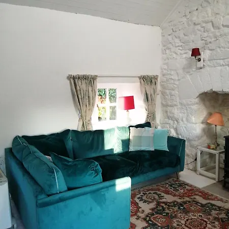 Quaint Secluded Close To Beautiful Kinvara *