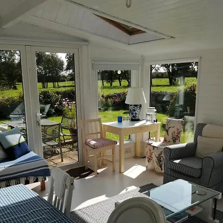 Quaint Secluded Close To Beautiful Kinvara *